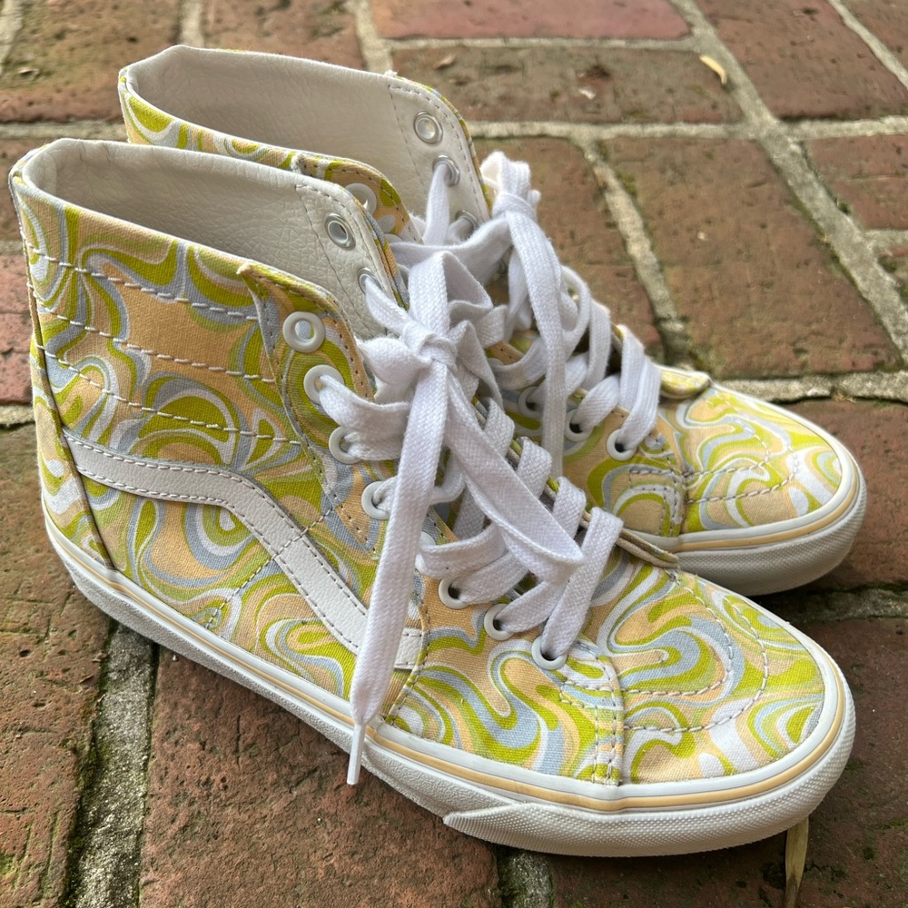 Women’s VANS Sk8-Hi Tapered Swirl